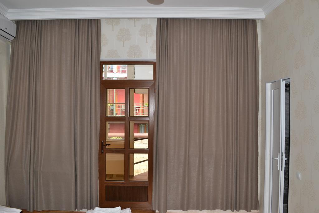 Guest House Rafael Tbilisi Ngoại thất bức ảnh