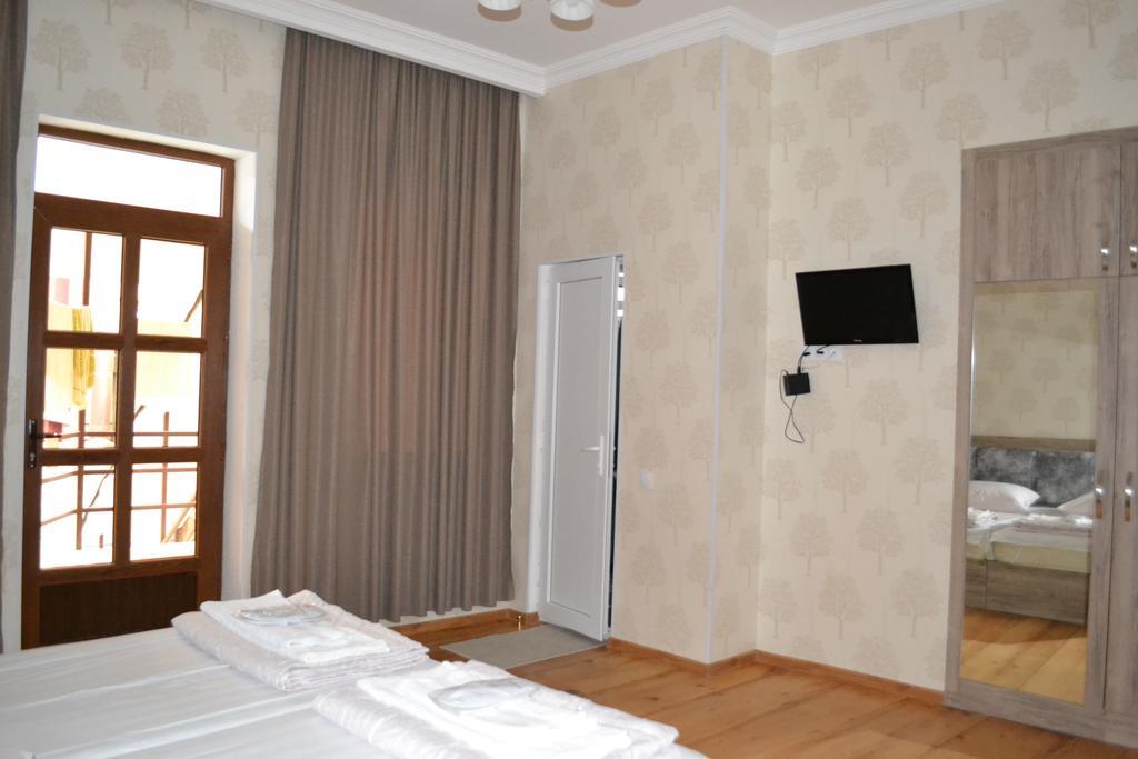 Guest House Rafael Tbilisi Ngoại thất bức ảnh